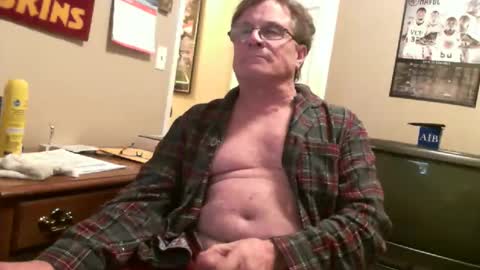 Snapshot of skn1960e chatting on 12.02.24 skn1960e online show from 12.02.24