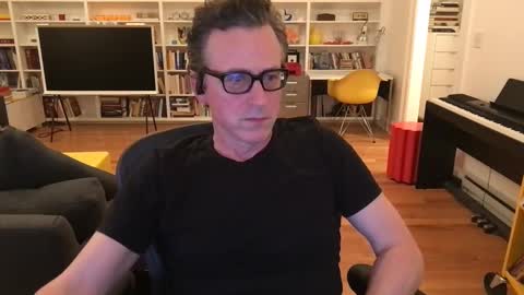 Snapshot of skyline3371 chatting on 10.05.25 Skyline3371 online show from 10.05.25