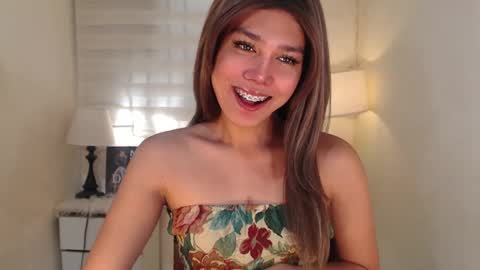 Snapshot of skyllerkent chatting on 02.18.25 Sky online show from 02.18.25