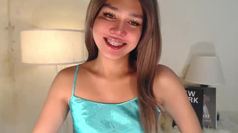 Snapshot of skyllerkent chatting on 03.04.25 Sky online show from 03.04.25