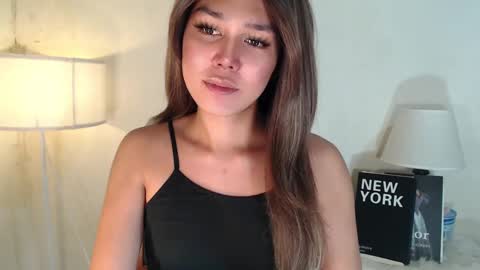 Snapshot of skyllerkent chatting on 03.12.25 Sky online show from 03.12.25