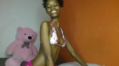 Snapshot of slaybby chatting on 03.11.25 Slaybby online show from 03.11.25