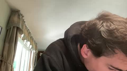 Snapshot of slickmass chatting on 09.16.25 SlickMass online show from 09.16.25