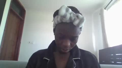 Snapshot of slim_l2 chatting on 02.15.25 slim_l2 online show from 02.15.25