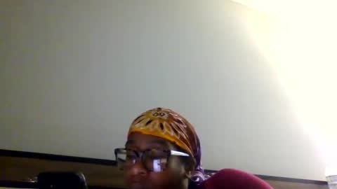 Snapshot of slimmmgooodiexoxo chatting on 12.29.24 slimmmgooodiexoxo online show from 12.29.24