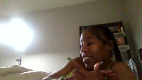 Snapshot of slimmmgooodiexoxo chatting on 02.10.25 slimmmgooodiexoxo online show from 02.10.25