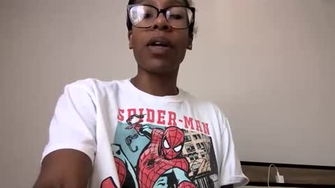 Snapshot of slimmmgooodiexoxo chatting on 10.13.25 slimmmgooodiexoxo online show from 10.13.25