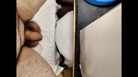 Snapshot of small_1986 chatting on 02.09.25 transmisin gratuita bajo demanda free broadcast on demand online show from 02.09.25