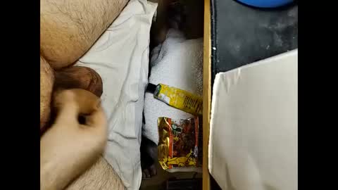 Snapshot of small_1986 chatting on 02.20.25 transmisin gratuita bajo demanda free broadcast on demand online show from 02.20.25