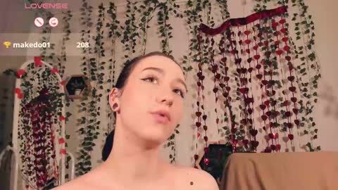 Snapshot of smoke_of_soul_ chatting on 03.08.25 Smoki online show from 03.08.25