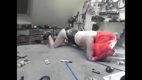 Snapshot of smokeslut365 chatting on 01.18.25 smokeslut365 online show from 01.18.25