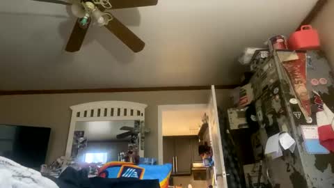 Snapshot of smokeymt420 chatting on 02.12.25 smokeymt420 online show from 02.12.25