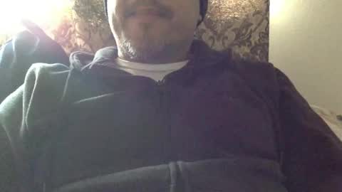 Snapshot of smoothstrik3r chatting on 12.11.24 smoothstrik3r online show from 12.11.24