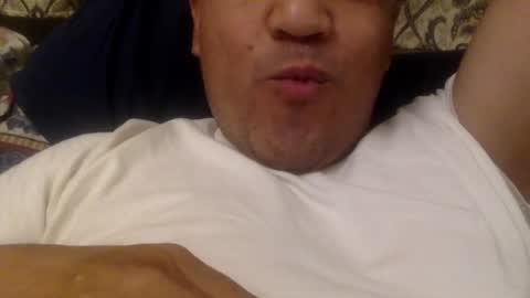 Snapshot of smoothstrik3r chatting on 12.23.24 smoothstrik3r online show from 12.23.24