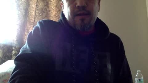 Snapshot of smoothstrik3r chatting on 01.31.25 smoothstrik3r online show from 01.31.25