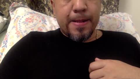 Snapshot of smoothstrik3r chatting on 02.12.25 smoothstrik3r online show from 02.12.25