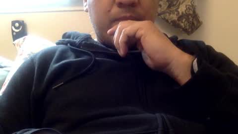 Snapshot of smoothstrik3r chatting on 02.14.25 smoothstrik3r online show from 02.14.25
