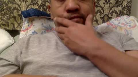 Snapshot of smoothstrik3r chatting on 02.20.25 smoothstrik3r online show from 02.20.25