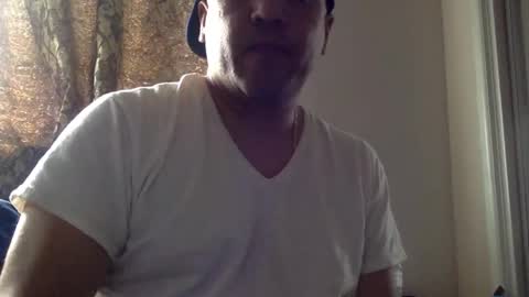 Snapshot of smoothstrik3r chatting on 02.28.25 smoothstrik3r online show from 02.28.25