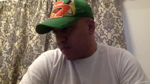 Snapshot of smoothstrik3r chatting on 09.29.25 smoothstrik3r online show from 09.29.25