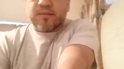 Snapshot of smoothstrik3r chatting on 10.17.25 smoothstrik3r online show from 10.17.25