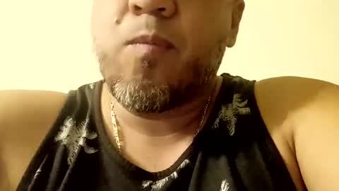 Snapshot of smoothstrik3r chatting on 10.18.25 smoothstrik3r online show from 10.18.25