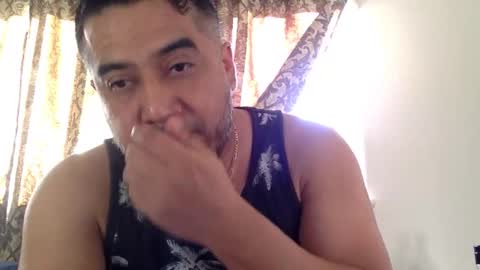 Snapshot of smoothstrik3r chatting on 10.18.25 smoothstrik3r online show from 10.18.25