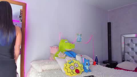 snowbabyxox online show from 03.06.25