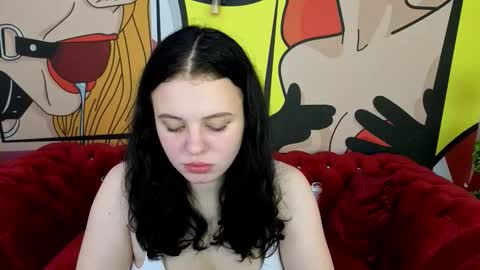 snowwhite_bella online show from 11.10.25