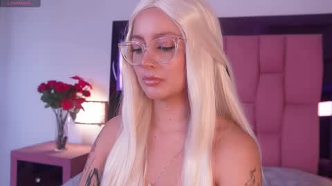 Snapshot of sofia_dream7 chatting on 02.17.25 Sofi online show from 02.17.25