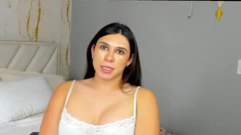 Snapshot of sofia_rivers_ chatting on 02.28.25 sofia_rivers_ online show from 02.28.25