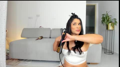Snapshot of sofia_rivers_ chatting on 10.02.25 sofia_rivers_ online show from 10.02.25