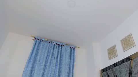 Snapshot of sofia_swett_03 chatting on 02.23.25 laura online show from 02.23.25