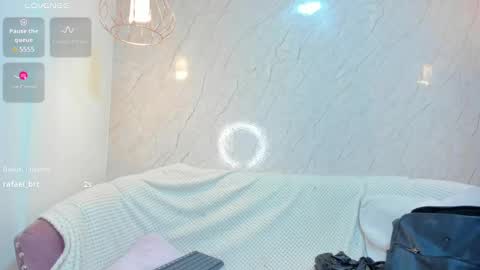 Snapshot of sofii_miller_ chatting on 02.13.25 online show from 02.13.25