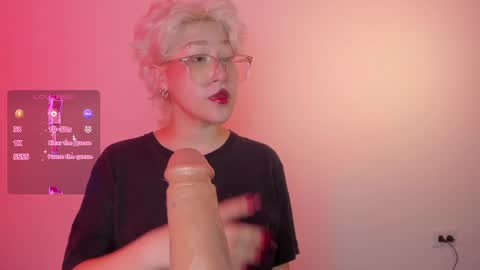 Snapshot of sofii_uwu_ chatting on 12.15.24 Sofii  online show from 12.15.24