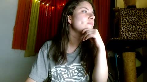 Snapshot of soka_lovers_04_ chatting on 12.21.24 Sofia online show from 12.21.24