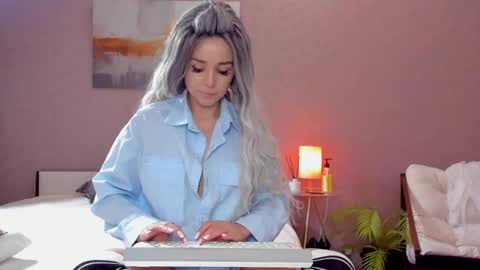 Snapshot of sonasprint chatting on 03.02.25 sonasprint online show from 03.02.25