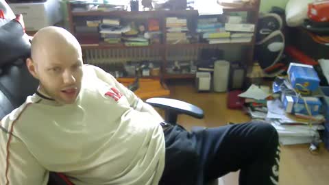 Snapshot of songoku81 chatting on 02.23.25 Tom online show from 02.23.25