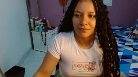 Snapshot of soniafuckboobs chatting on 12.28.24 soniafuckboobs online show from 12.28.24