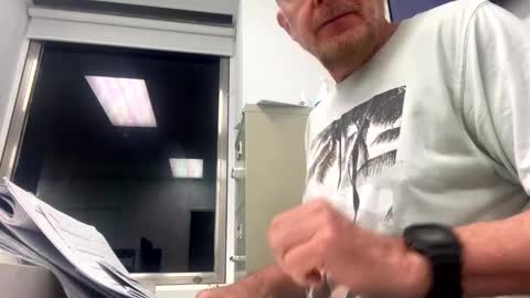 Snapshot of sonnydonut chatting on 03.06.25 Max Banana online show from 03.06.25