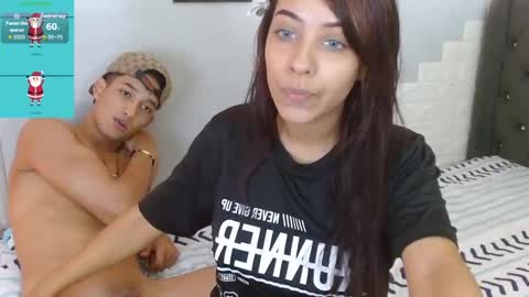 Snapshot of sophi_joshxxx chatting on 11.03.25 sophia and josh online show from 11.03.25