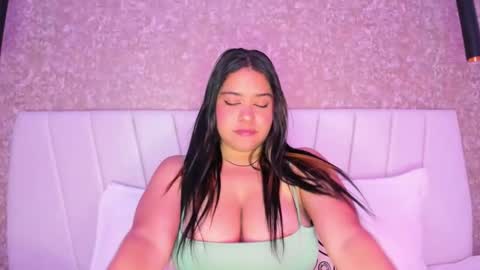 Snapshot of sophi_moon1 chatting on 02.21.25 Sofia online show from 02.21.25