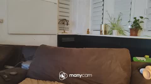 Snapshot of sophia_spitz chatting on 02.01.25 Sophia Spitz online show from 02.01.25