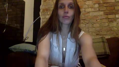 Snapshot of sophia_spitz chatting on 11.18.25 Sophia Spitz online show from 11.18.25