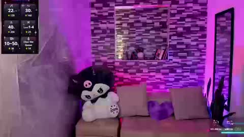 Snapshot of sophiaa_cherry chatting on 09.22.25 Sophia online show from 09.22.25