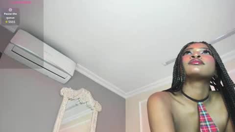 Sophie online show from 10.04.25