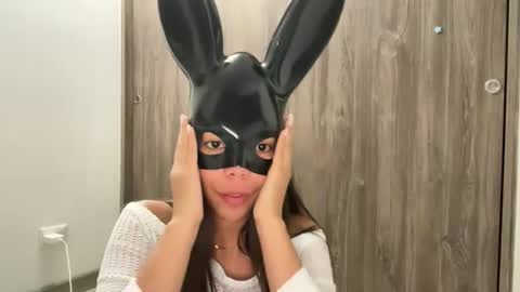 Snapshot of sophiaoliver_ chatting on 10.31.25 Sophia and Oliver  online show from 10.31.25