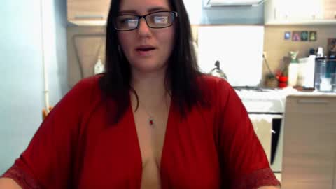 Snapshot of sophiasoft chatting on 12.16.24 Sophia online show from 12.16.24