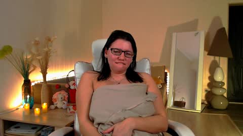 Snapshot of sophiasoft chatting on 12.24.24 Sophia online show from 12.24.24