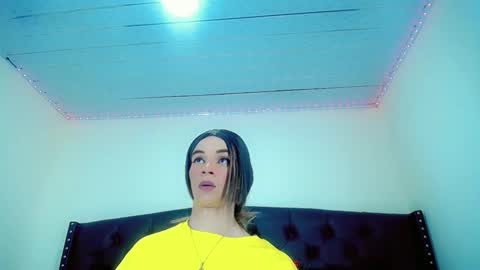 sophie_miaa online show from 01.31.25